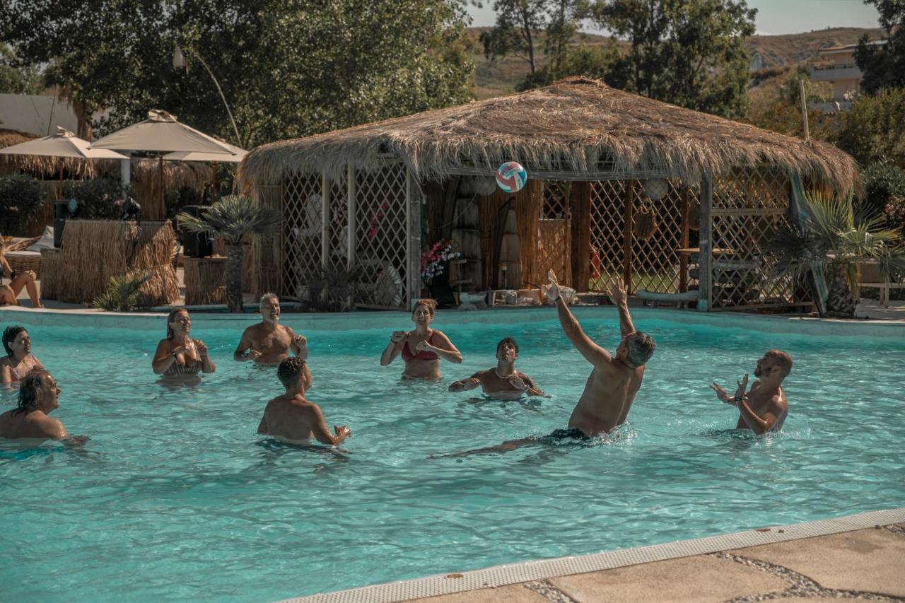 Riva Del Sol Beach Resort Санта-Катерина-делло-Йоніо Екстер'єр фото